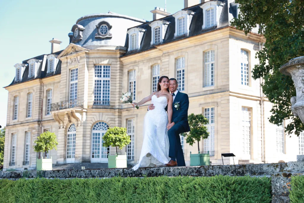 Séance de couple de Davina et Sam au château de Champs-sur-Marne