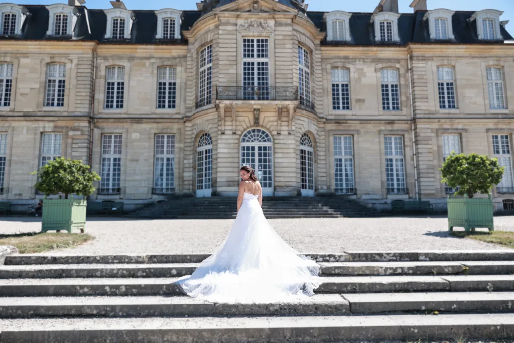 Séance de couple de Davina et Sam au château de Champs-sur-Marne